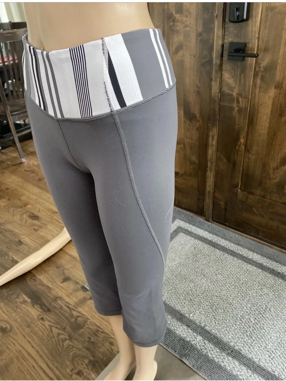 lululemon athletica capri length